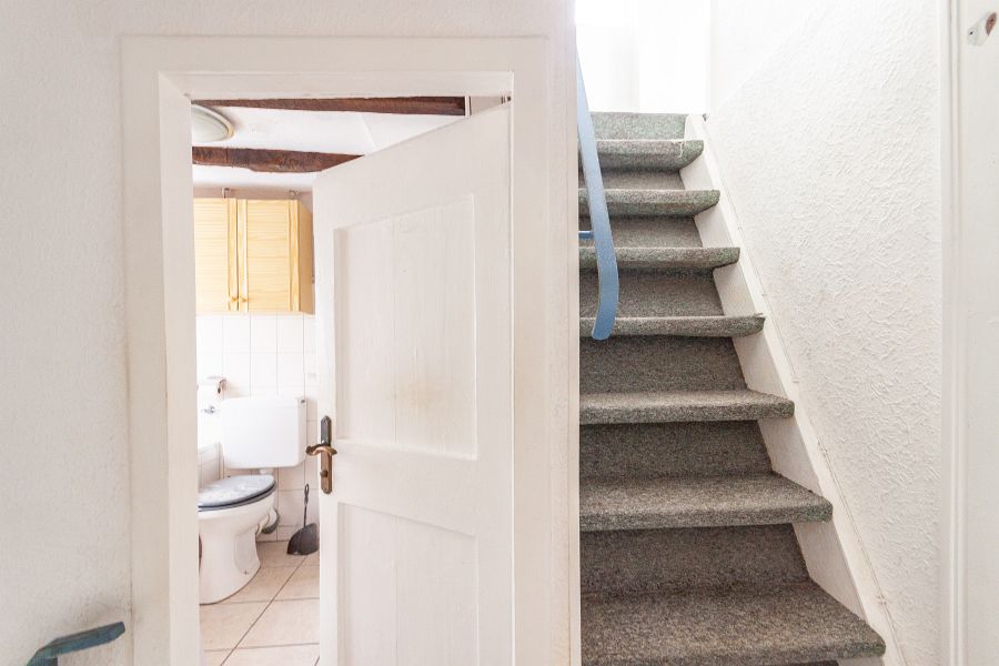 Treppe ins Dachgeschoss Reihenendhaus Solingen - Wald