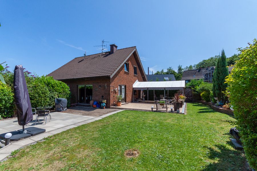 EFH mit sch�nem Garten Einfamilienhaus Solingen