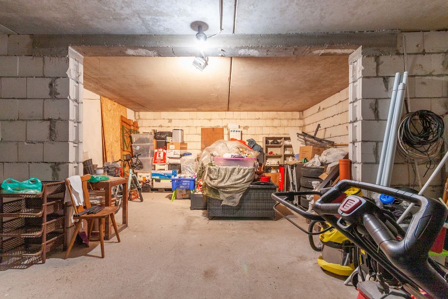 weitere Fl�chen unter Terrasse Einfamilienhaus Solingen