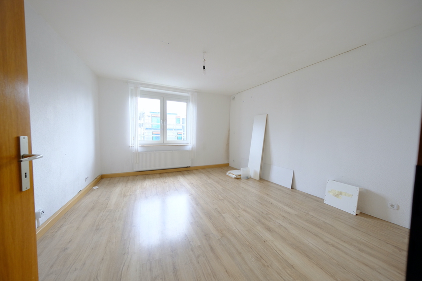 1. OG 2. Zimmer Mehrfamilienhaus Solingen