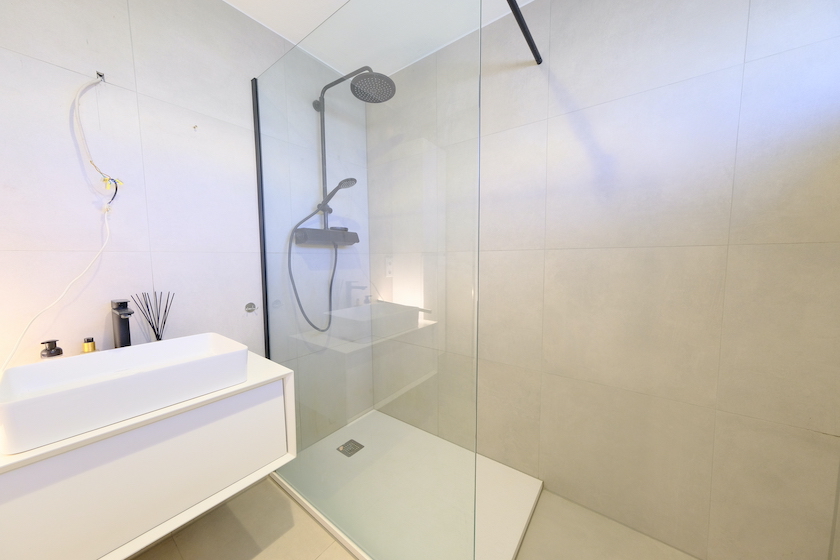 modernes Duschbad Bungalow Solingen - Aufderh�he