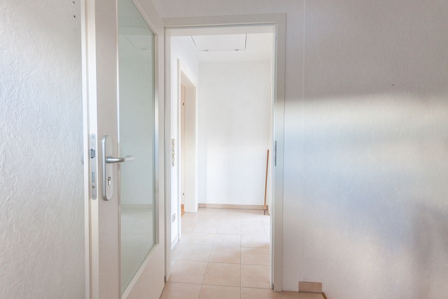 Flur Zweifamilienhaus Solingen - Aufderh�he