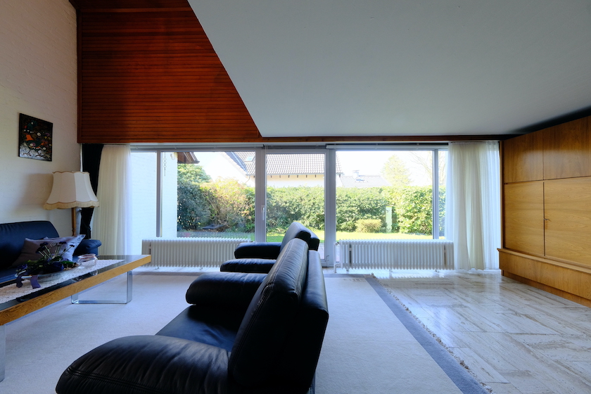 Wohnzimmer mit 2. Terrasse Einfamilienhaus Solingen