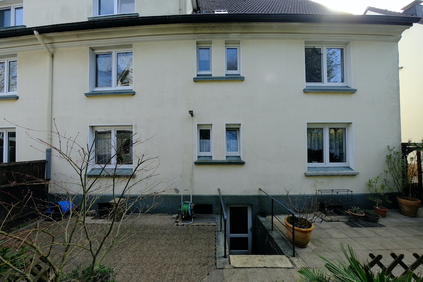 R�ckansicht Mehrfamilienhaus Solingen