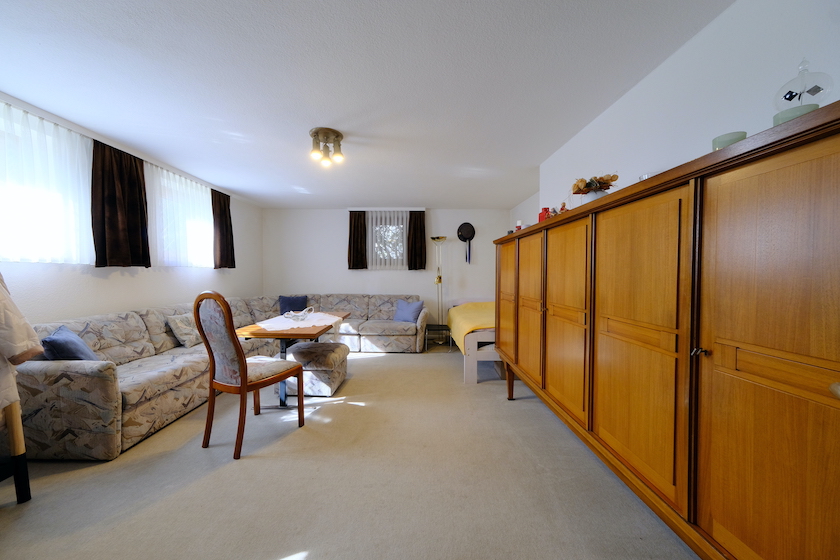 ausgebautes Zimmer im Souterrain Einfamilienhaus Solingen