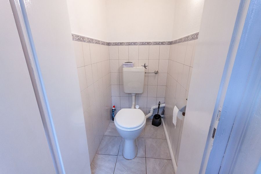 Anbau mit sep. WC Reihenendhaus Solingen - Wald