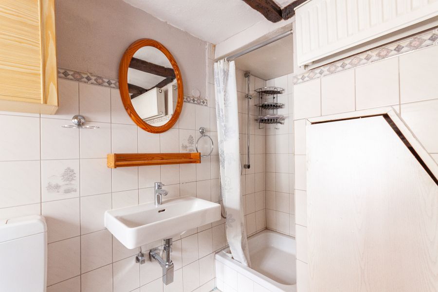 und Dusche Reihenendhaus Solingen - Wald