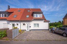 Hausansicht VERKAUFT Maisonette-Wohnung als  Haus im Haus  mit Weitblick u. 4 Stellpl�tzen
