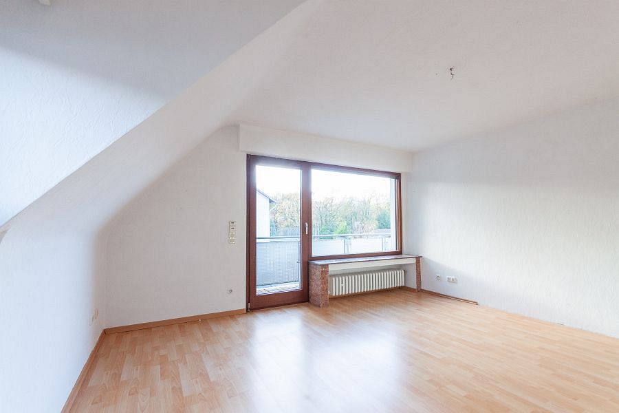 Schlafzimmer mit Balkon Zweifamilienhaus Solingen - Aufderh�he