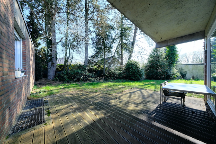 Terrasse teils �berdacht Bungalow Solingen - Aufderh�he